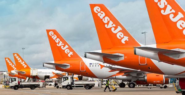 La bisbille entre la compagnie aérienne low cost easyJet et son fondateur et principal actionnaire Sir Stelios continue de plus b