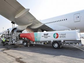 
La compagnie aérienne nationale des Émirats arabes unis Emirates Airline (EK) a commencé à utiliser du carburant d aviation 