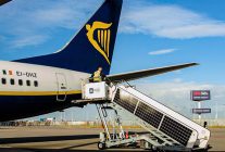 


Aux Etats-Unis, un tribunal de district du Delaware a statué jeudi à l unanimité en faveur des plaintes de Ryanair selon les