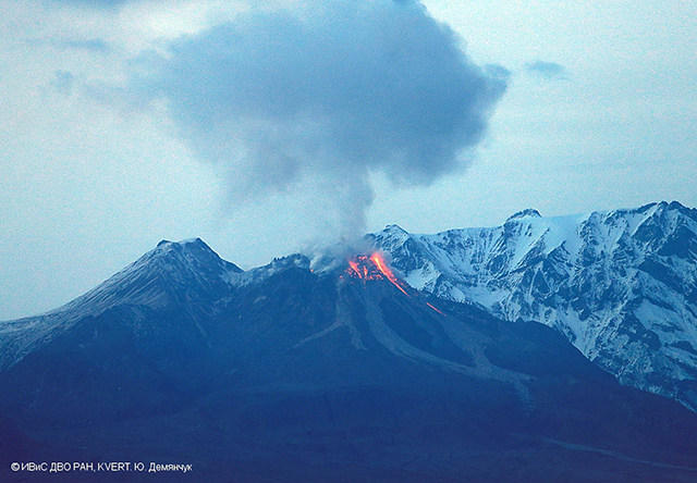 Nouvelle éruption volcanique dans le Kamtchatka 2 Air Journal