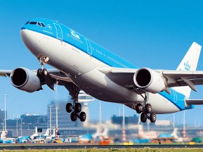 
La compagnie aérienne KLM annonce avoir restauré son réseau nord-américain quasiment aux niveaux de 2019, avant la pandémie 