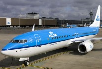 
Le soir du 28 décembre, un Boeing 737-800 de la compagnie aérienne KLM Royal Dutch Airlines a effectué un atterrissage d urgen